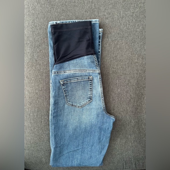 LIZ LANGE Maternity Jeans - Picture 2 of 6